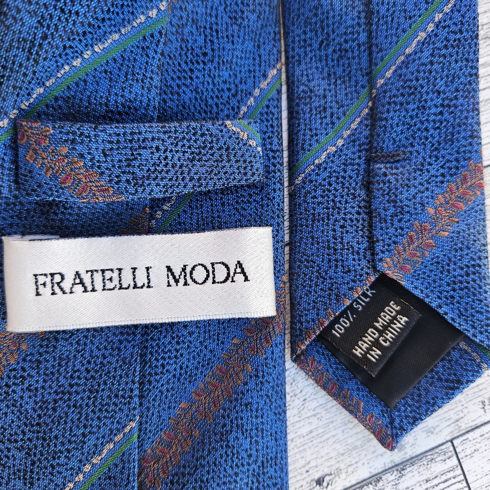 Fratelli Moda 100% Silk Tie Men's Unisex Blue with Diagonal Stripes Necktie
